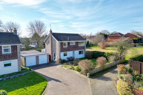 4 bedroom detached house for sale, Queens Close, St. Ives, Cambridgeshire, PE27