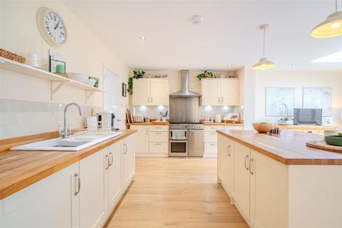 4 bedroom house for sale, Cross Lanes, Pill, Bristol, BS20