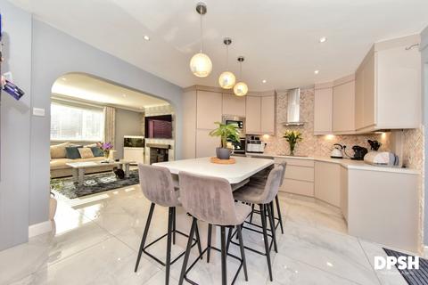 114 Middleton Road, Morley, Leeds, LS27 8DH