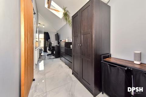 114 Middleton Road, Morley, Leeds, LS27 8DH