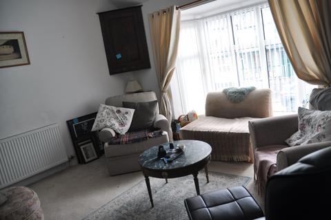 undefined, Llangefni, LL77
