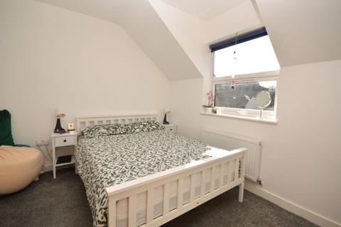 17 Pavilion Road, Folkestone, CT19 5RW