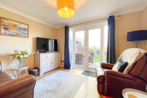 2 bedroom semi-detached house for sale, Leigh Road, Wainscott, Rochester, Kent, ME3