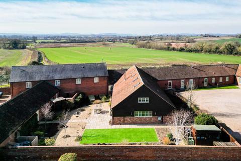 5 bedroom barn conversion for sale, Stunning 5 Bed Barn Conversion – Ocle Pychard, Herefordshire