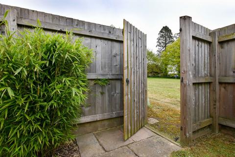 3 bedroom terraced house for sale, Gurney Avenue, Hampton Dene, Hereford