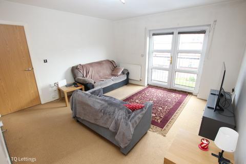 1 bedroom apartment to rent, Central 3, Wharf Road, Sale M33