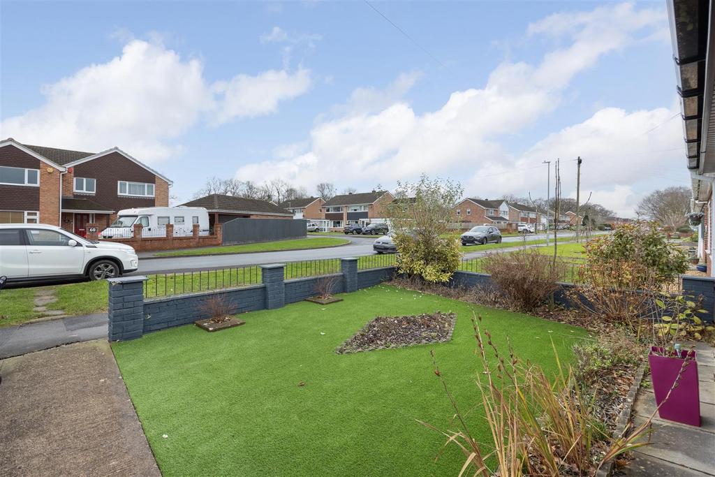 63 Green  Lane Trowrbridge BA14 7 DE  (19).jpg