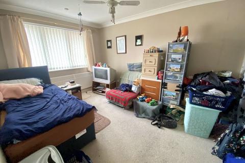 16 Runnymede, Fareham, PO15 6ED