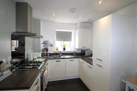 2 bedroom apartment for sale, Thistle Hill Way, Minster On Sea, Sheerness