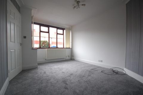 2 bedroom terraced house to rent, Willowbank Avenue, Blackpool FY4