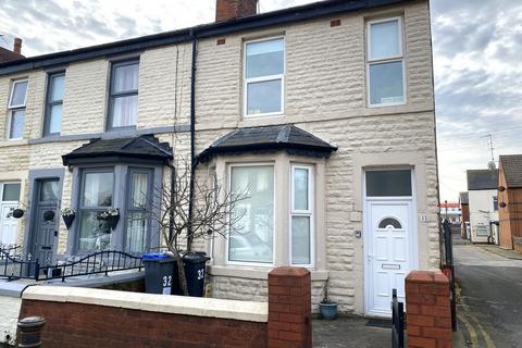 3 bedroom terraced house to rent, Clarendon Road, Blackpool FY1