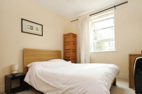 1 bedroom flat to rent, Capulet Square, London