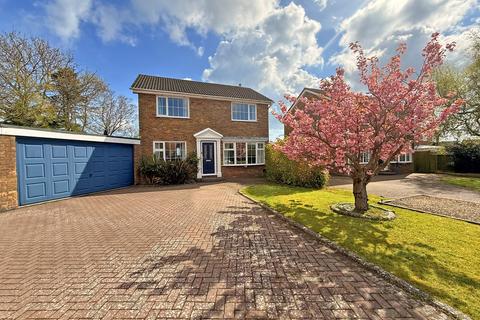 4 bedroom detached house for sale, Northfield Way, Scarborough YO13