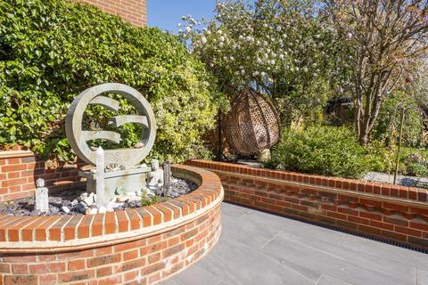 28 Davidson Close, Great Cornard, Sudbury, CO10 0YU