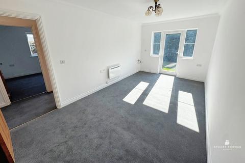 2 bedroom apartment for sale, Hart Road, Benfleet