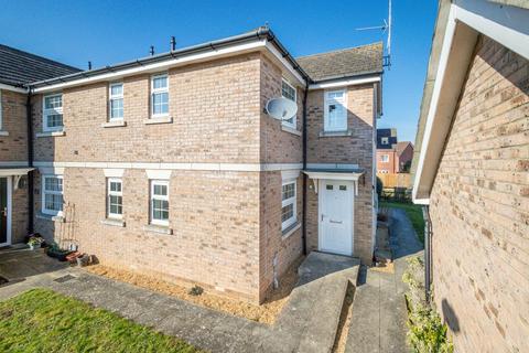 2 bedroom semi-detached house to rent, Russet Drive, Bury St. Edmunds IP28