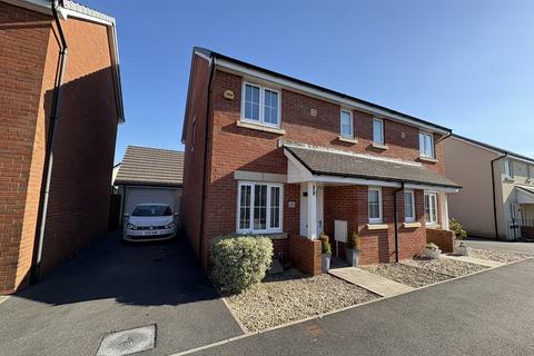 3 bedroom semi-detached house to rent, Beauchamp Walk, Gorseinon, Swansea