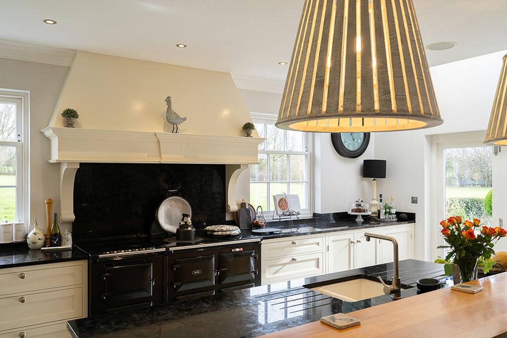 Kitchen/Diner/Snug
