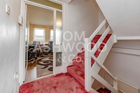 5 Langdon Road, London, E6 2QB