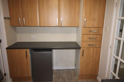 1 bedroom flat to rent, Ousley House, The Hill, Langport