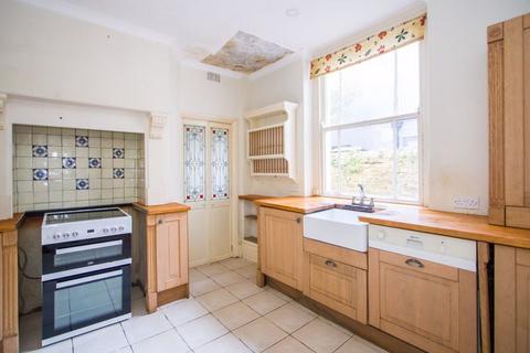 4 bedroom terraced house for sale, Windsor Road, Penarth