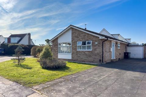 2 bedroom detached bungalow for sale, Ajax Place, Felpham