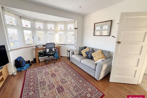 3 bedroom maisonette to rent, Brunswick Park Road, London