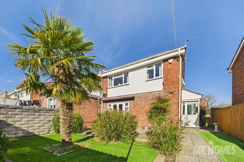 4 bedroom end of terrace house for sale, Waun Fach, Pentwyn, Cardiff, CF23 7BA