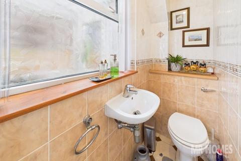 4 bedroom end of terrace house for sale, Waun Fach, Pentwyn, Cardiff, CF23 7BA