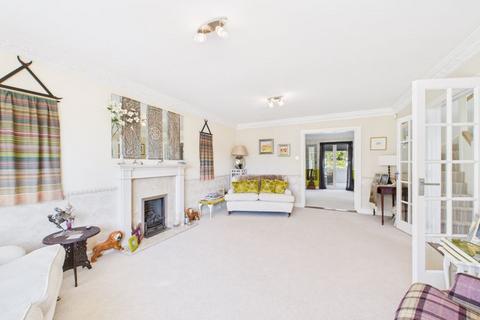 2 Dene Close, Chipstead, Coulsdon, CR5 3NW