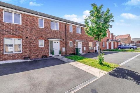 2 bedroom terraced house to rent, Lakelot Close, Willenhall