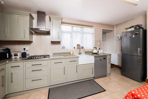 3 bedroom terraced house for sale, Ruscote Avenue, Banbury