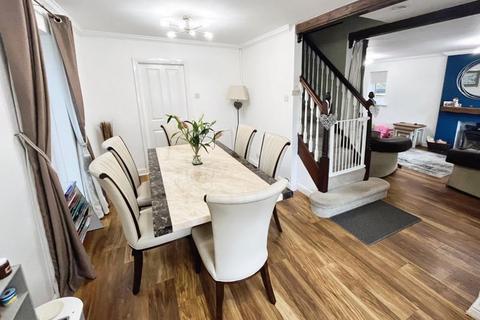 4 bedroom detached house for sale, Springfield Road, Sharples
