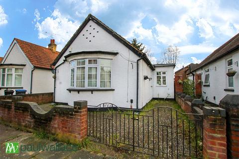 2 bedroom detached house for sale, Catherine Road, Enfield