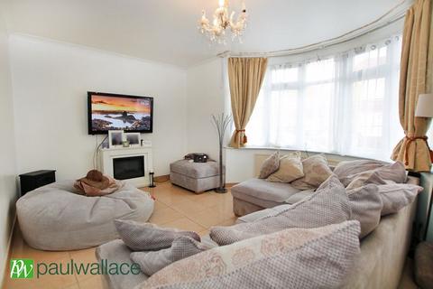 2 bedroom detached house for sale, Catherine Road, Enfield