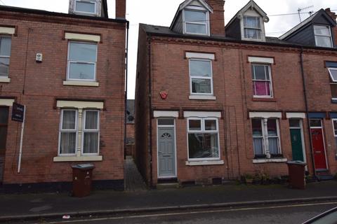 4 bedroom terraced house to rent, Drayton Street, Nottingham
