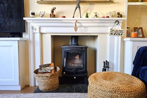 3 bedroom semi-detached house for sale, Merevale Road, Longlevens, Gloucester