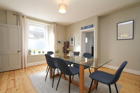 4 bedroom end of terrace house for sale, Old Street, Clevedon