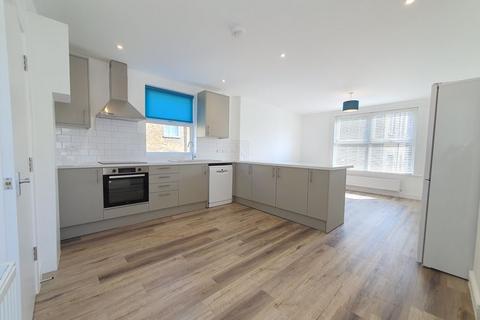 2 bedroom flat to rent, Bushey Hill Road, London