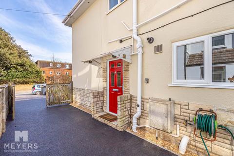 3 bedroom flat for sale, Belle Vue Crescent, Bournemouth, BH6 3