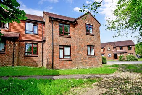 1 bedroom apartment to rent, Gorringes Brook Horsham RH12