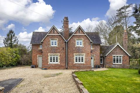 4 bedroom detached house for sale, Dorsington Road, Pebworth, Stratford-upon-Avon, Worcestershire, CV37