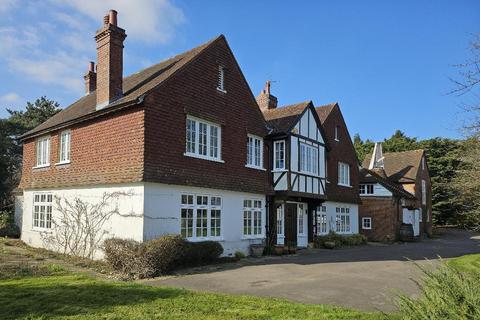 5 bedroom detached house for sale, Spongs Lane, Sissinghurst, Kent, TN17 2AH