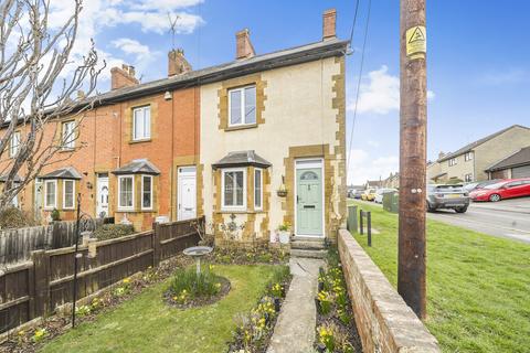 2 bedroom end of terrace house for sale, North Street, Martock, Somerset, TA12