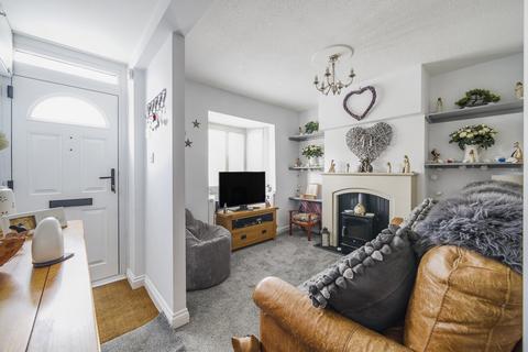 2 bedroom end of terrace house for sale, North Street, Martock, Somerset, TA12