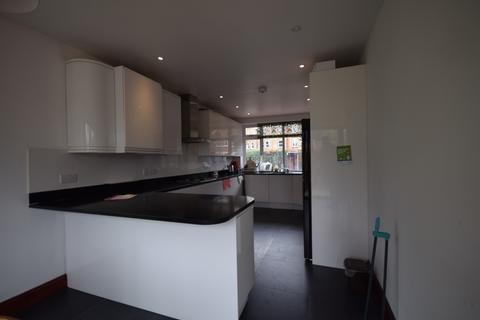 5 bedroom house share to rent, Kingston road, WIMBLEDON SW19