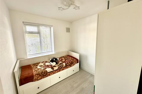 85 Bates Crescent, Croydon, CR0 4ET
