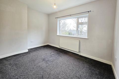 3 bedroom end of terrace house to rent, Wordsworth Road, Swinton