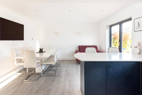 12 Alma Farm Road, Toddington, Dunstable, LU5 6BG