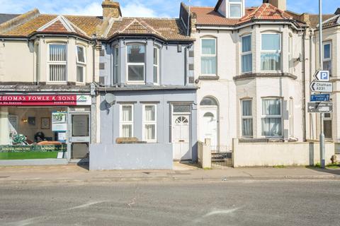 1 bedroom flat for sale, Balmoral Road, Kent ME7